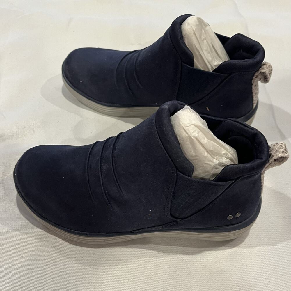 Ryka Shoes Womens Size 5 Medium Navy Blazer Water Repellent Wedge Ankle Boots